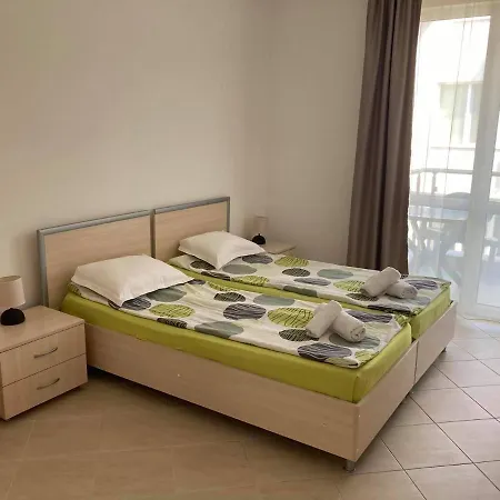 Apolon Complex Lejlighedshotel 4*