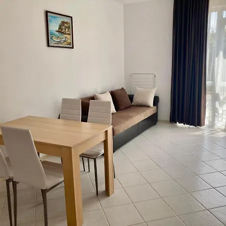 Apolon Complex Lejlighedshotel 4*