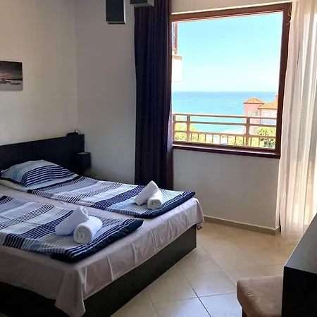 Apolon Complex Aparthotel