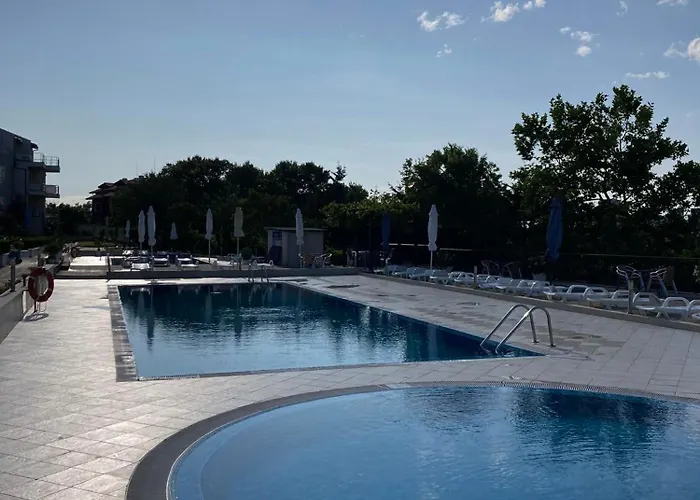 Apolon Complex Hotel apartamentowy 4*