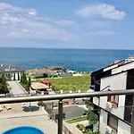 Apolon Complex Aparthotel