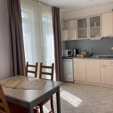 Апарт-отель Apolon Complex 4*