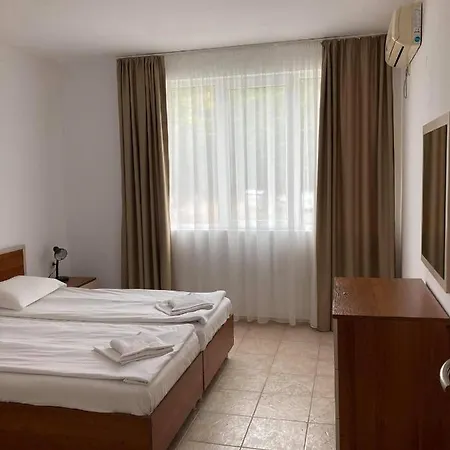 Apolon Complex Aparthotel