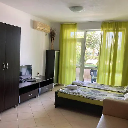 Apolon Complex شقة فندقية سوزوبول